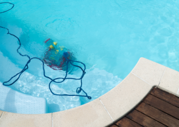 Les avantages des robots de piscine et comment ils facilitent l'entretien de la piscine