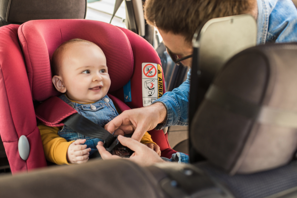 Sièges auto pour bébés et enfants