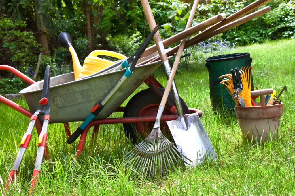 outils de jardin